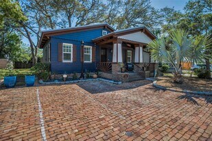 525 Lexington St in Dunedin, FL - Building Photo