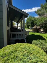 10156 Quivas St in Thornton, CO - Foto de edificio - Building Photo