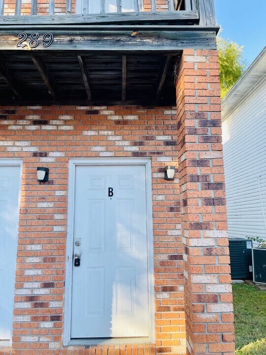 289 Foxworth Dr in Jackson, TN - Building Photo