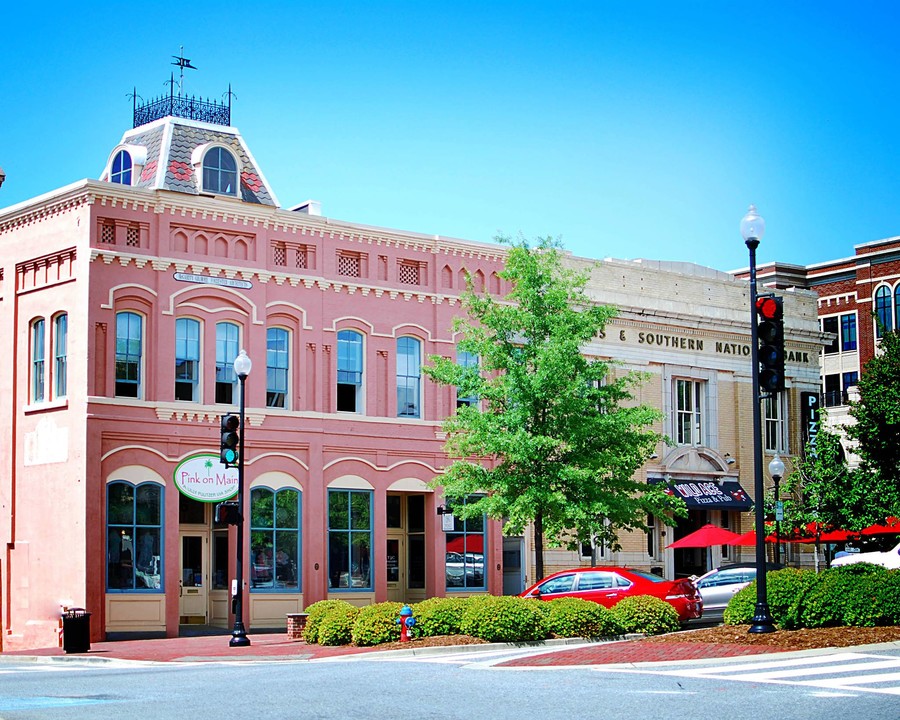 154 W Main St in Spartanburg, SC - Building Photo