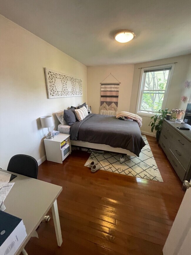 95 Kilsyth Rd, Unit 1 in Boston, MA - Building Photo - Building Photo