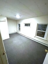 133 Meadville St, Unit D in Edinboro, PA - Foto de edificio - Building Photo