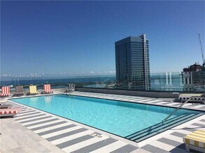 1300 S Miami Ave, Unit 1706 in Miami, FL - Building Photo - Building Photo