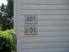 101 Post Oak Rd in Yorktown, VA - Building Photo - Building Photo