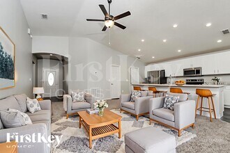 851 Orleans Dr in Eagle Lake, FL - Building Photo - Building Photo