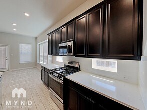 15003 Gelding Hts in San Antonio, TX - Building Photo - Building Photo