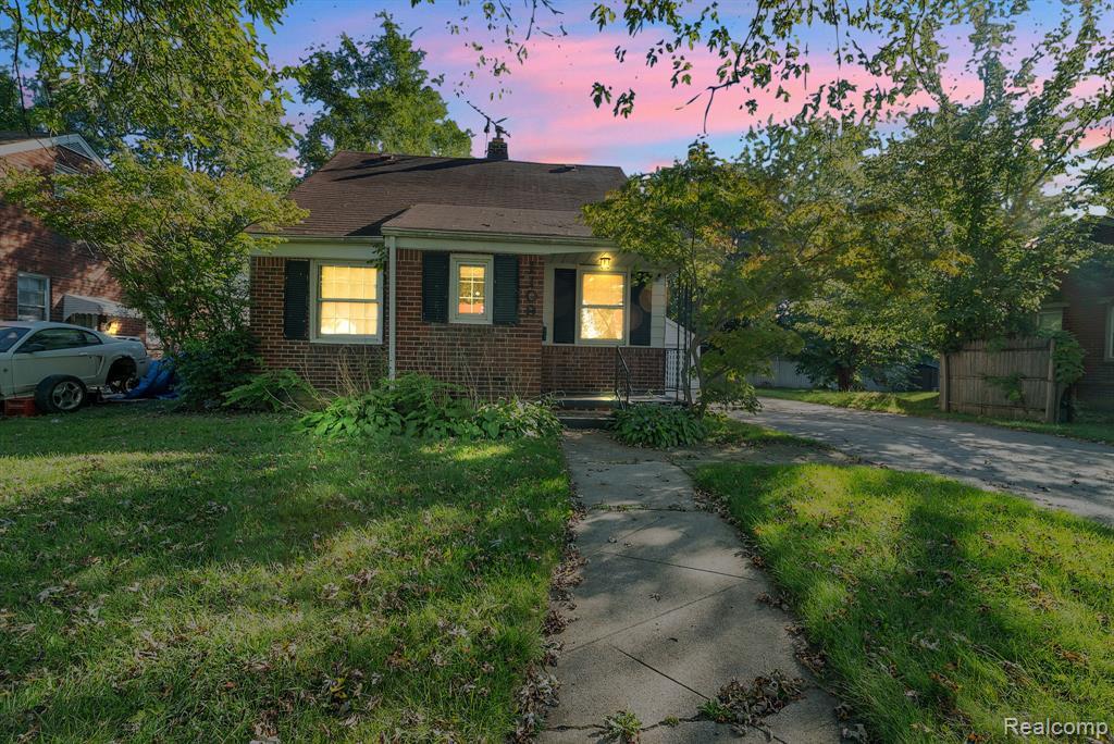 1109 Shadowlawn St in Inkster, MI - Building Photo