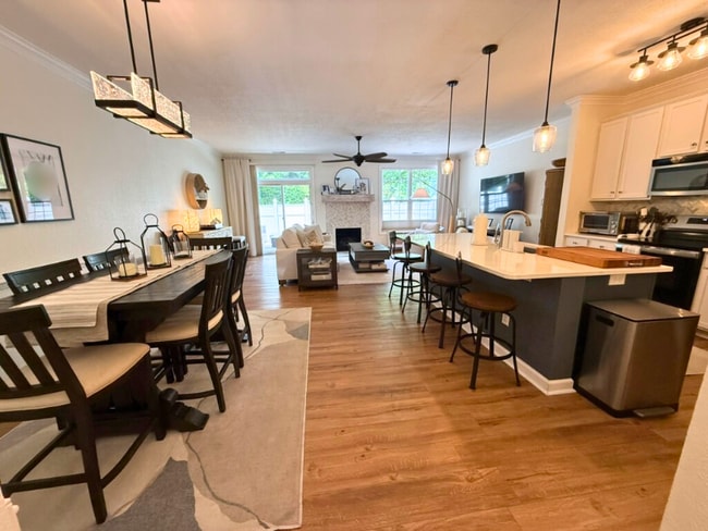property at 472 Fieldstone Glen Way