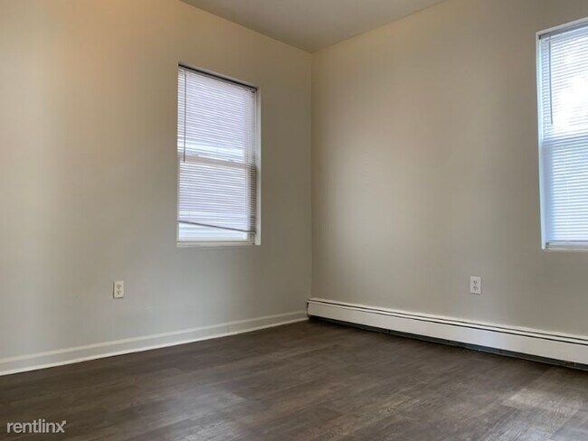 103 Woodlawn Ave in Jersey City, NJ - Building Photo - Building Photo