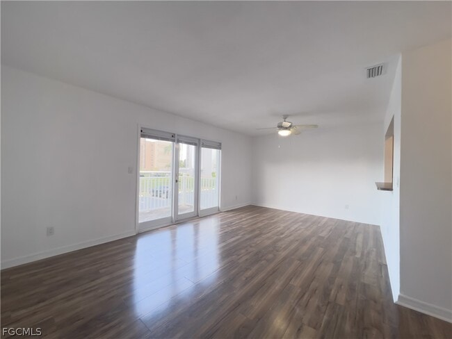 property at 3324 N Key Dr