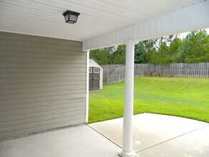 498 Sebastian Dr in Grovetown, GA - Building Photo - Building Photo