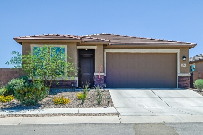 property at 6590 E Via Arroyo Largo