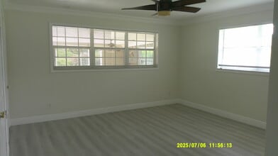 215 Entrada Dr in Hollywood, FL - Building Photo - Building Photo