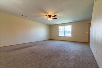 230 Meadow Ct in Siloam Springs, AR - Building Photo - Building Photo