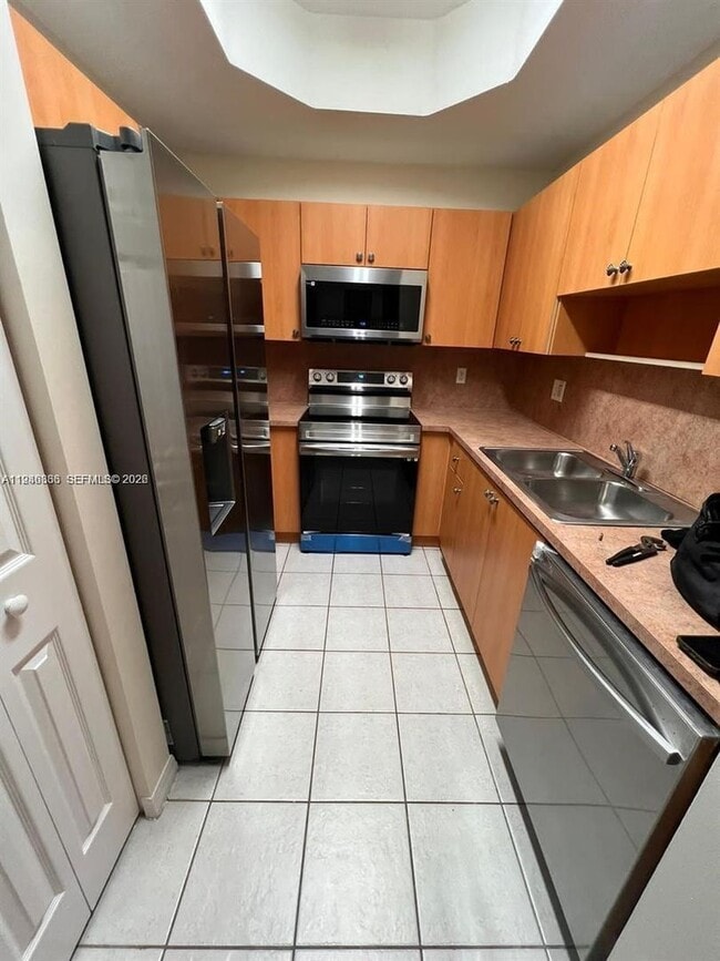 property at 4903 N Harbor Isles Dr