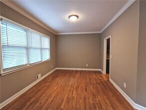 2411 Magnolia Springs Ct in Atlanta, GA - Building Photo - Building Photo