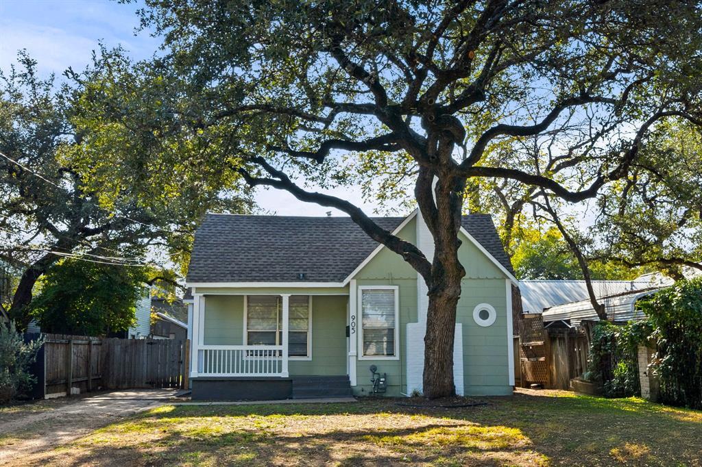 905 W James St in Austin, TX - Building Photo