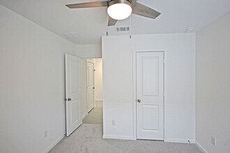 3817 Low Tide in Seguin, TX - Building Photo - Building Photo