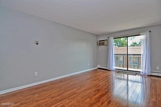 10 Williams St-Unit -Apt 32 in Watertown, MA - Foto de edificio - Building Photo