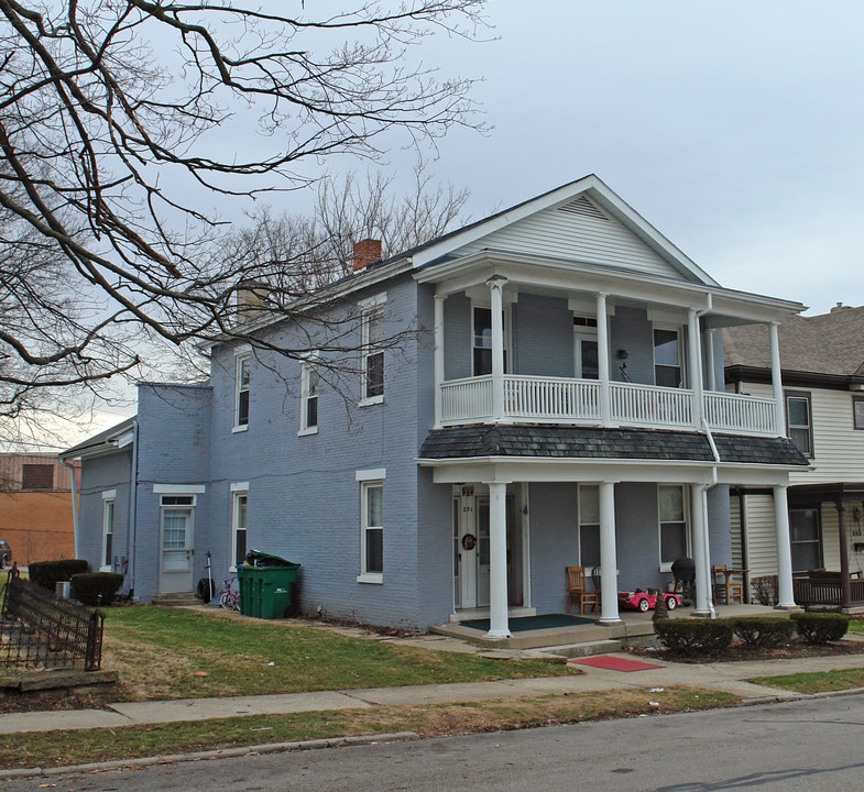 231 E Market St in Xenia, OH - Foto de edificio