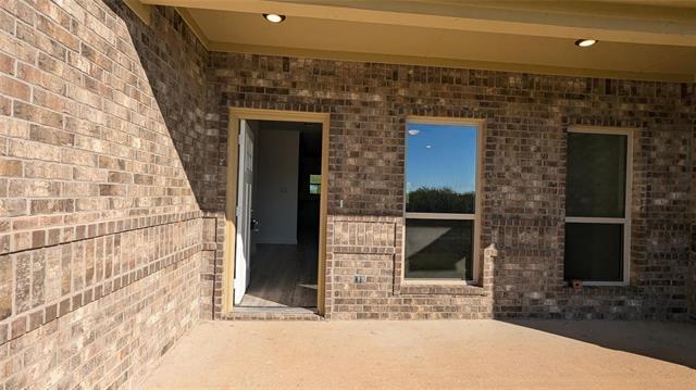 106 Sugar Terrace in Runaway Bay, TX - Building Photo - Building Photo
