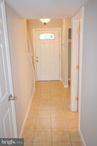 19404 Transhire Rd in Gaithersburg, MD - Building Photo