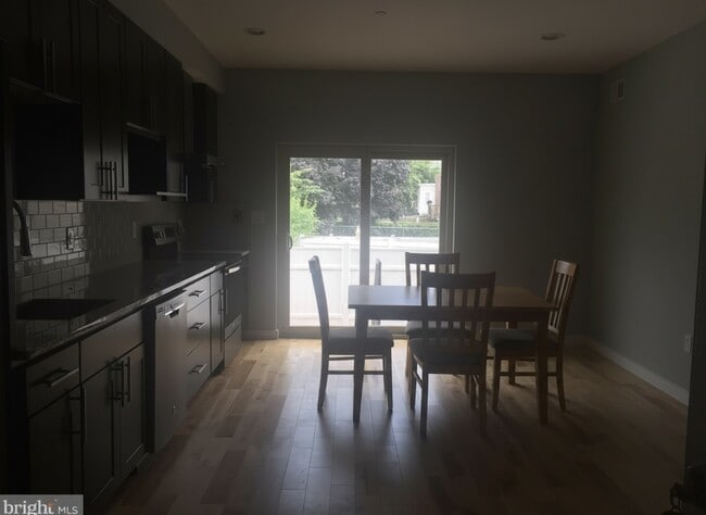 1930 Parrish St in Philadelphia, PA - Building Photo - Building Photo