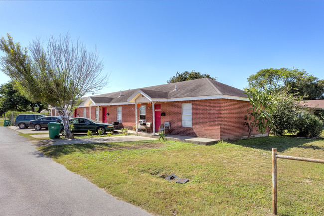 123 W Cherokee Ave in Pharr, TX - Building Photo - Other