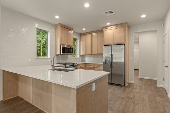 property at 321 W Commercial St