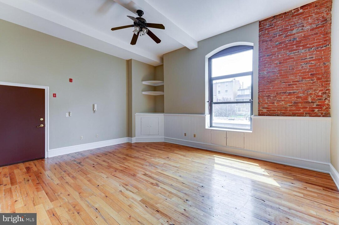 219 Krams Ave-Unit -B3 in Philadelphia, PA - Building Photo