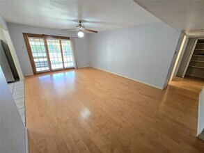 610 Edelweiss Dr in Grand Prairie, TX - Building Photo - Building Photo