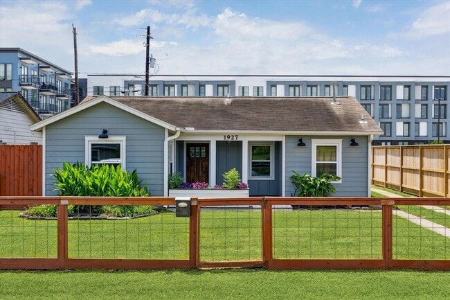 property at 1927 Tabor St