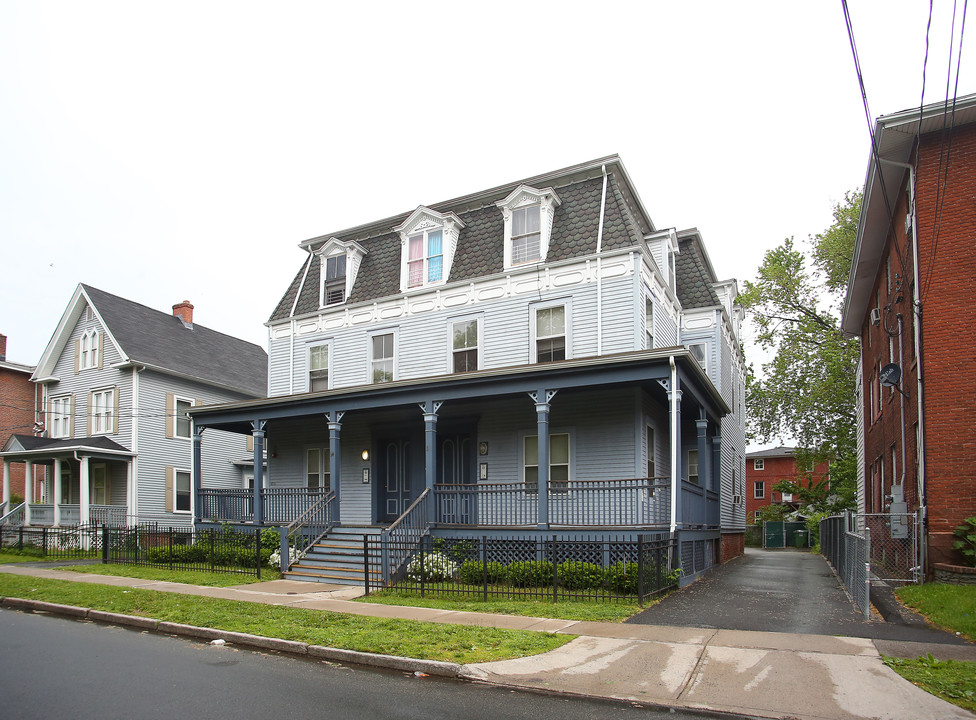 32-34 Madison St in Hartford, CT - Foto de edificio