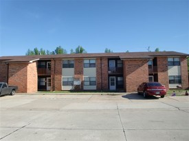 825 Anderson St Apartments