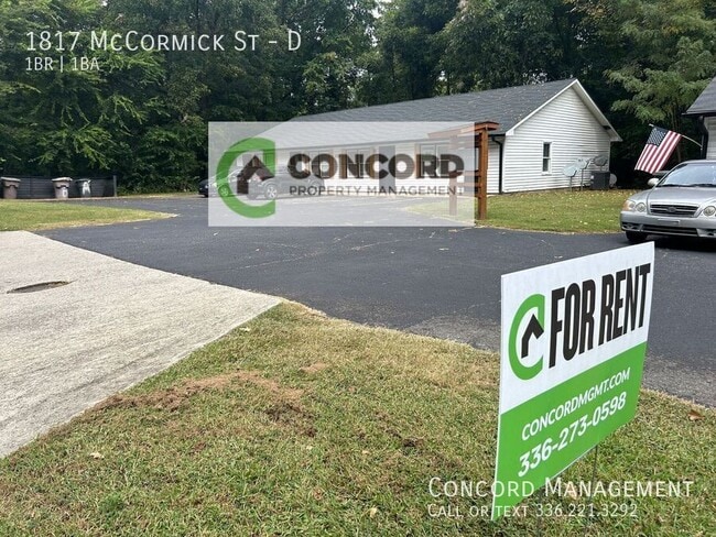 1817 McCormick St in Greensboro, NC - Building Photo - Building Photo