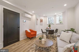 1979 Biltmore St NW in Washington, DC - Building Photo - Building Photo