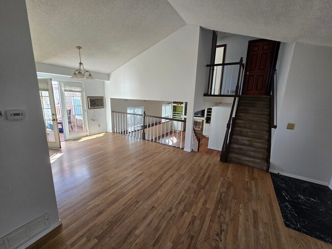 19420 E Colorado Dr in Aurora, CO - Building Photo - Building Photo