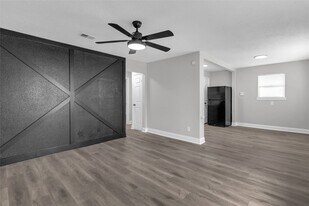 3613 Crane St in Houston, TX - Building Photo