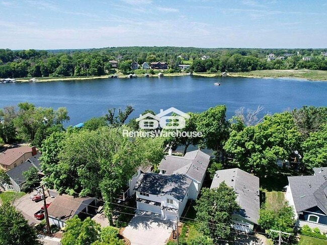 property at 577 Park Ln