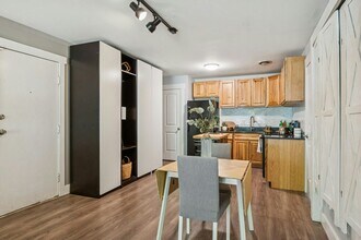 127 S 800 E in Salt Lake City, UT - Building Photo - Building Photo