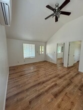 1446 Parks Rd in Cottage Grove, OR - Building Photo - Building Photo