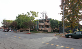 Fountains on Verdugo Drive Apartments