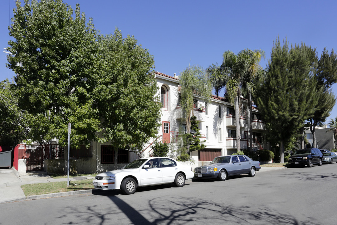 10737 La Grange Ave in Los Angeles, CA - Building Photo