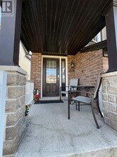 406 Woodbine Ave in Kitchener, ON - Building Photo - Building Photo
