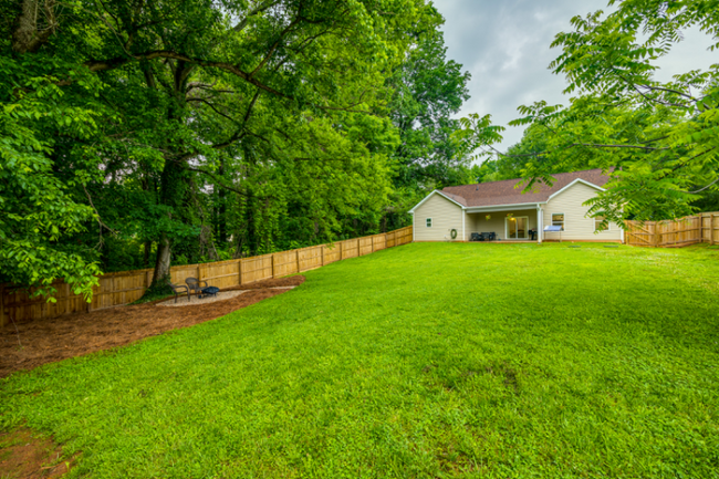 212 Mason St in Belmont, NC - Building Photo - Building Photo