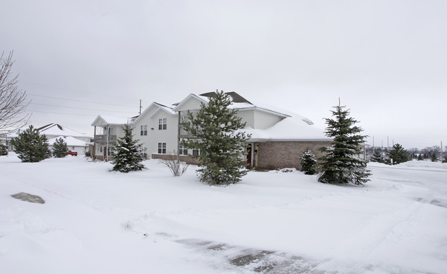 Walworth Ridge Apartments in Walworth, WI - Building Photo - Building Photo