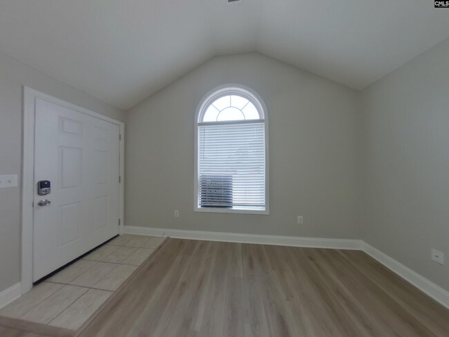 192 Whispering Glen Cir in West Columbia, SC - Building Photo - Building Photo