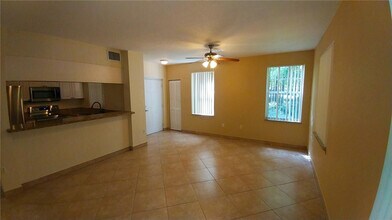 6640 W Sample Rd in Coral Springs, FL - Building Photo - Building Photo