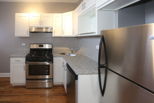 632 W Stratford in Chicago, IL - Building Photo - Building Photo