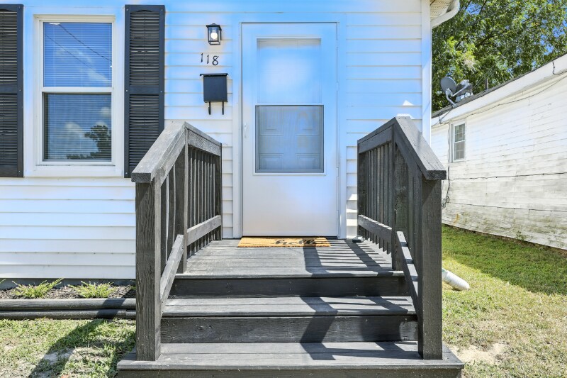 118 Parkdale Ave in Hampton, VA - Building Photo